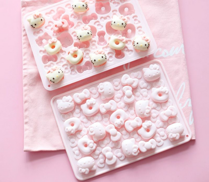 Hello Kitty mold