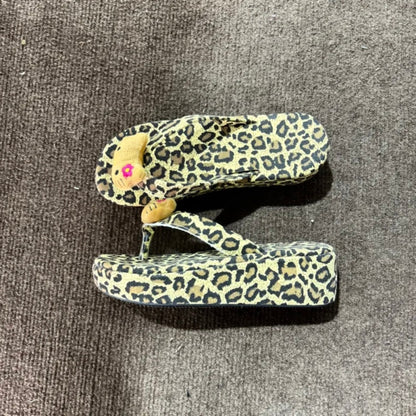 Hellokitty Leopard Print Flip Flops Beach Shoe