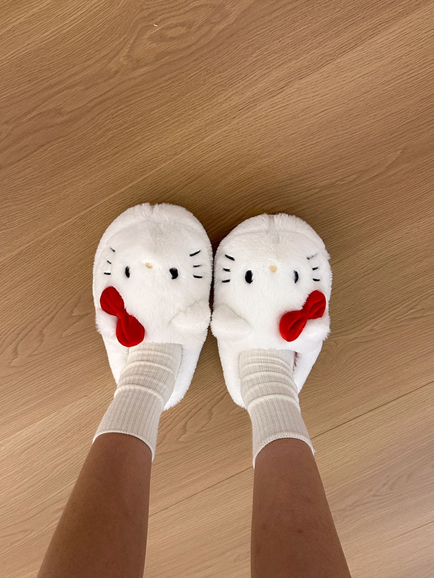 KT Fluffy Slippers Women Kawaii Slippers for Women House Slippers Cute Slippers