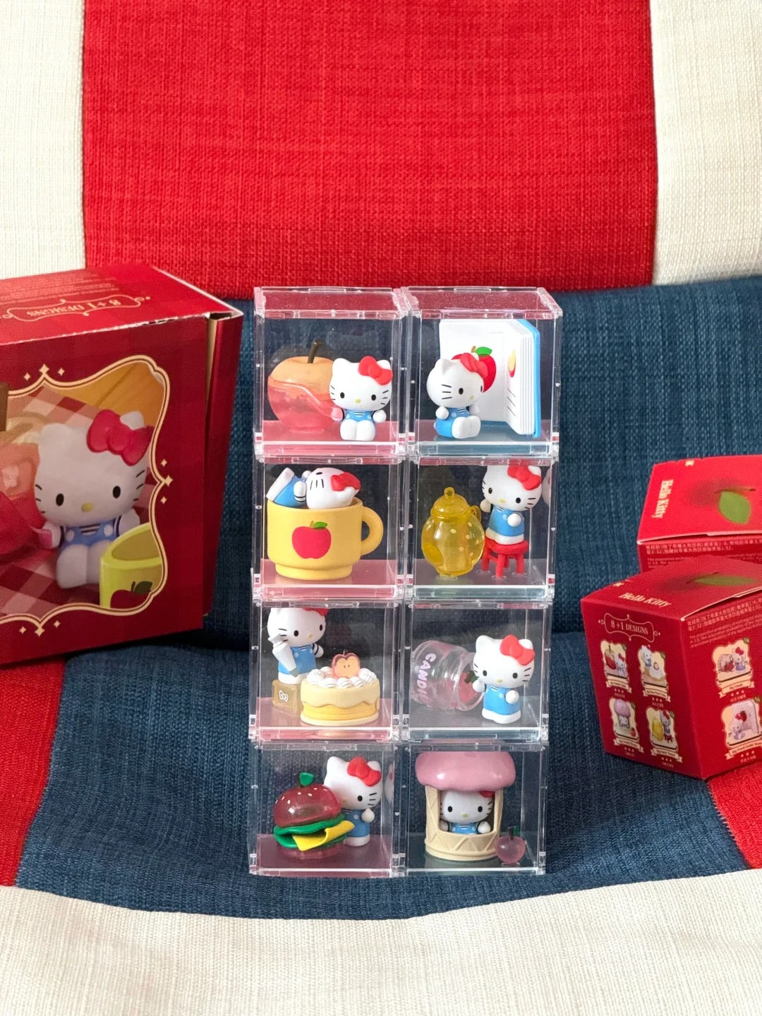 Hello Kitty Apple Workshop Series mini Blind box